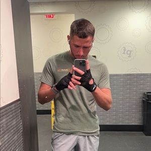 Meet your Posher, Hunter